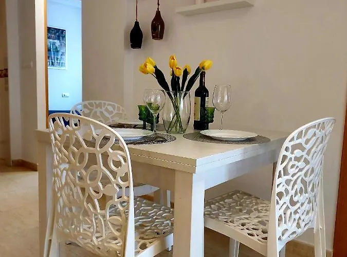 Sunny Torremar Apartment *