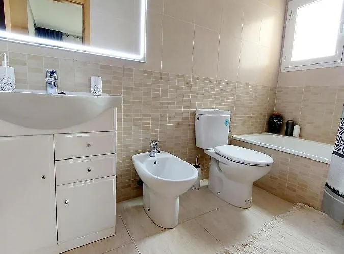 Sunny Torremar Apartment